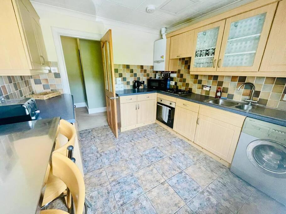 Self Contained Centre Apartment Aberdeen